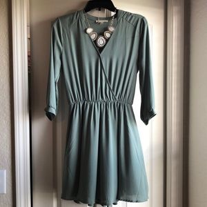 Beautiful green Francescas dress! Small